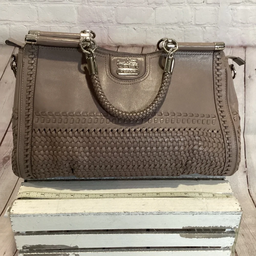 2043. Coach 19646 Madison Caroline Dowel Satchel EUC